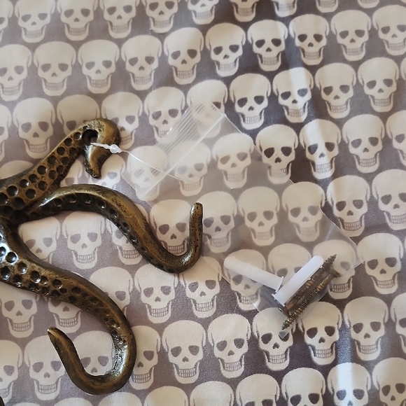 Antique Brass Octopus Wall Hook - Picture 4 of 6